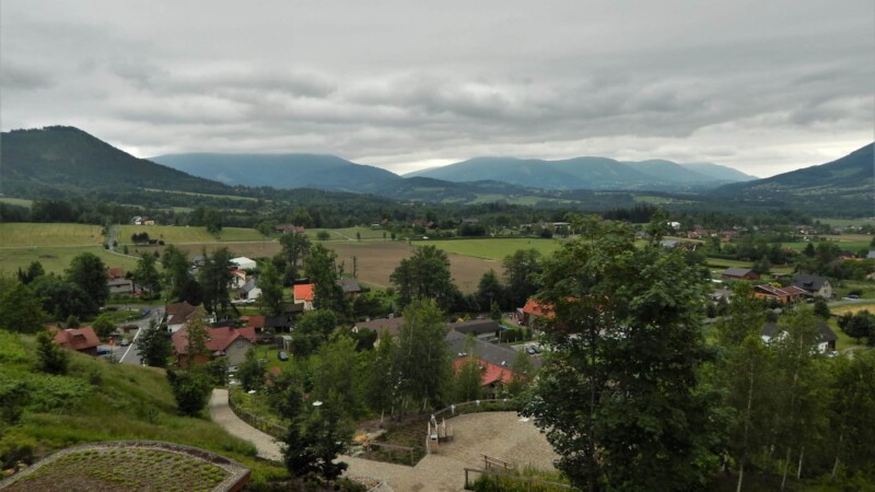 Po medvědích tlapkách: Lesopark v Malenovicích
