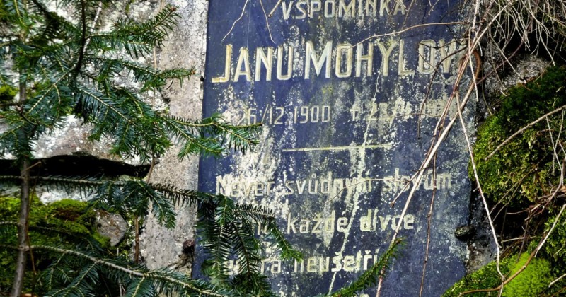 Pomník Janu Mohylovi