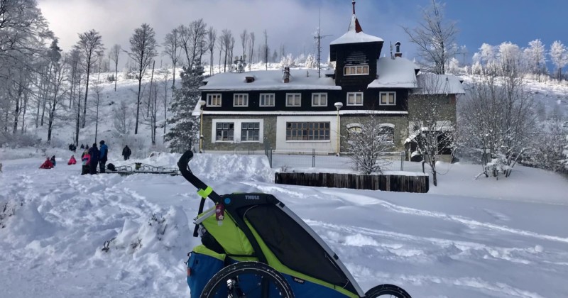 Turistická chata Ondřejník v zimě